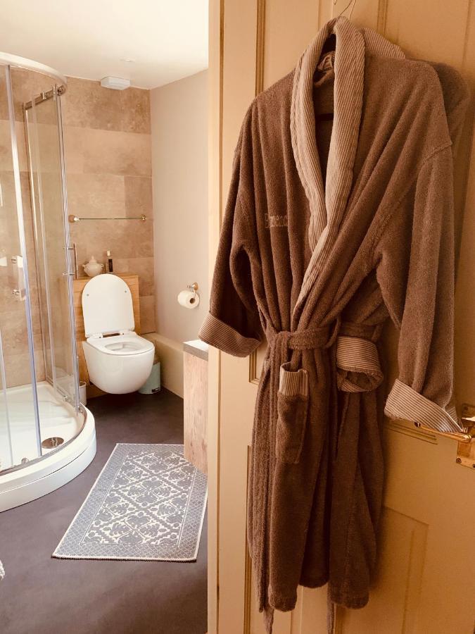 Bootmenders B&B Petersfield Exteriör bild
