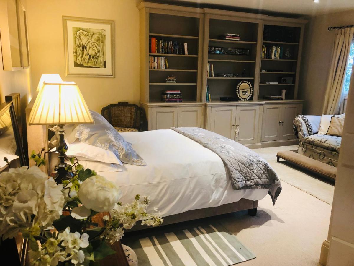 Bootmenders B&B Petersfield Exteriör bild