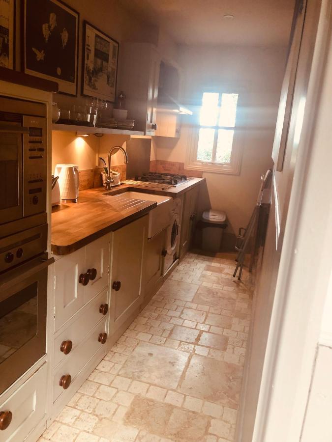 Bootmenders B&B Petersfield Exteriör bild